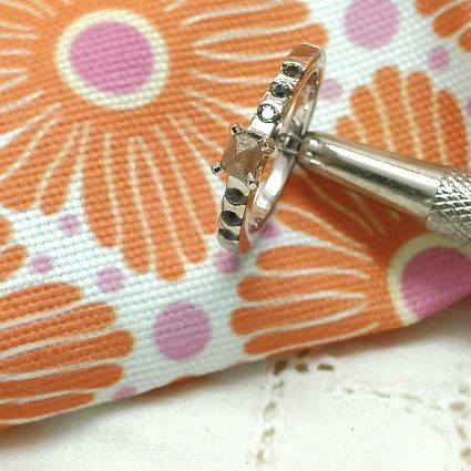 #800 Argyle Diamond & Saphire Ring